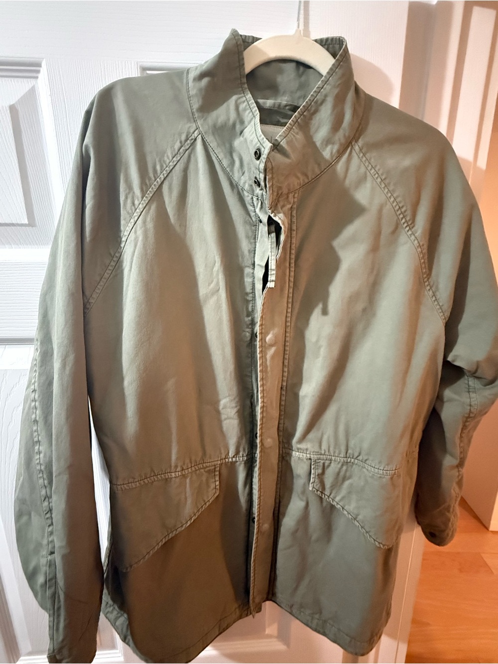Women’s Lightweight Olive Green Utility Jacket